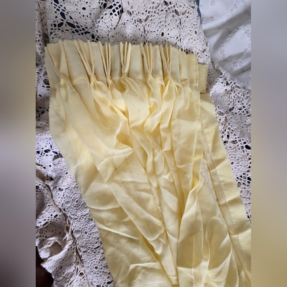Vintage 1970s Yellow Sheer Curtain Panel | Retro Window Drapery | Gathered - Picture 3 of 8